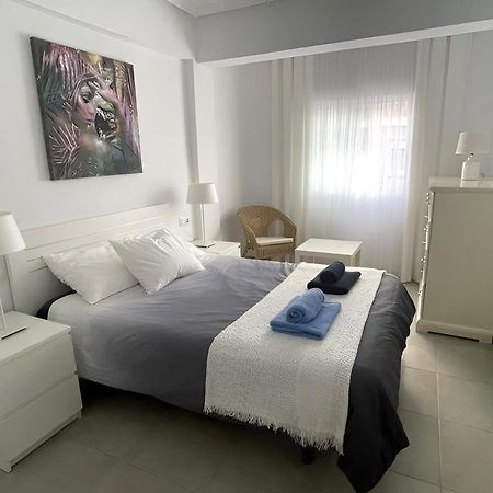 Del Mar 1 Deluxe Apartment Torrevieja Centrum Екстер'єр фото