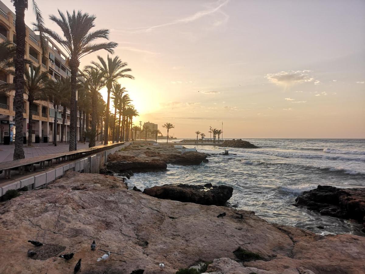 Del Mar 1 Deluxe Apartment Torrevieja Centrum Екстер'єр фото